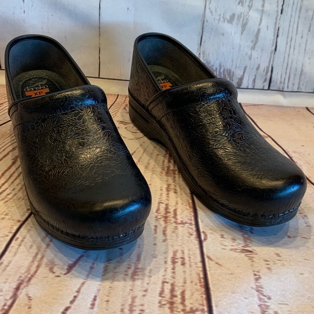 Dansko XP Black 42